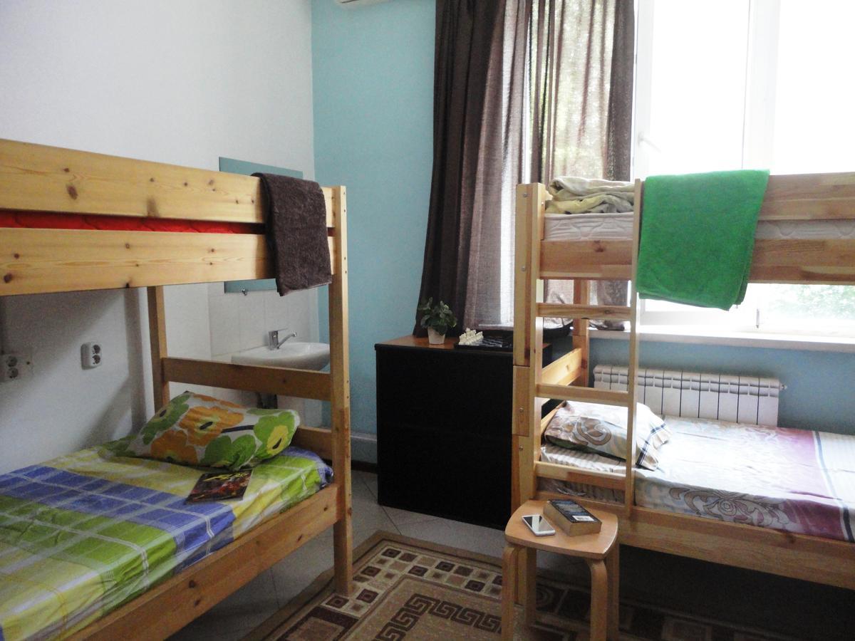 Amigo Hostel Almaty Bagian luar foto
