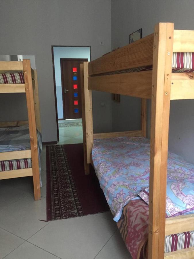 Amigo Hostel Almaty Bagian luar foto